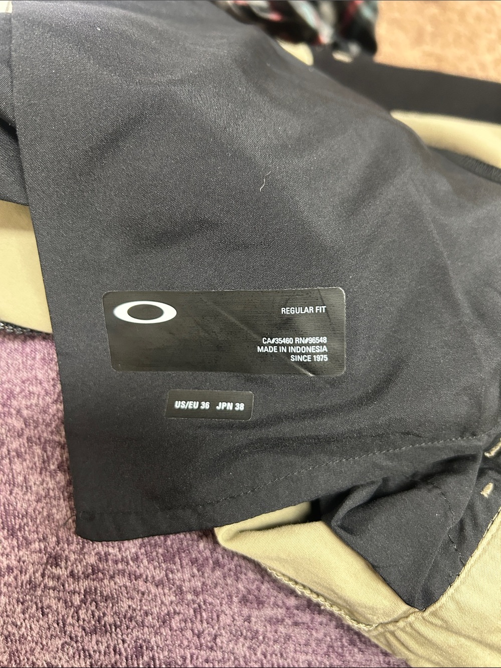 Set- Oakley Men's Performance Chinos-  binFlot5 regular fit - Picture 5 of 6